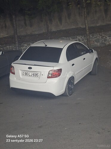 Kia Rio 2011, 235,000 km - 1.4 l - Şəki