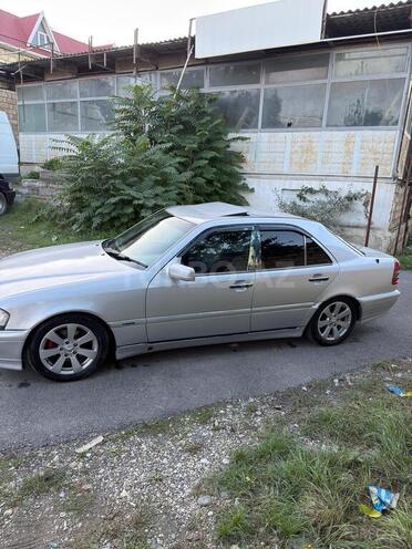 Mercedes C 280 1995, 450,000 km - 2.8 l - Qusar