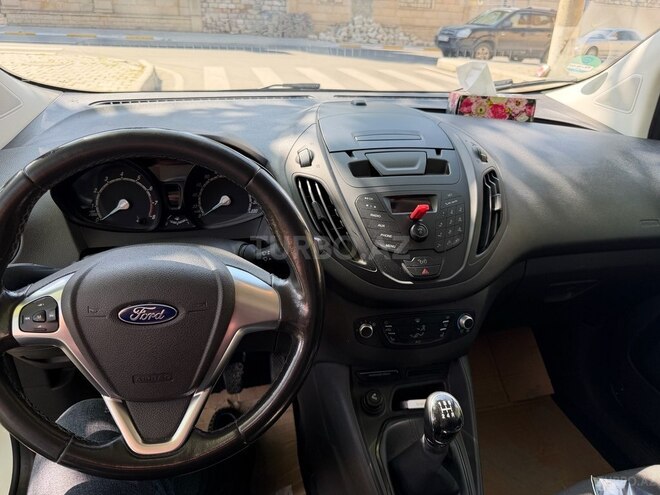 Ford  2017, 190,000 km - 1.0 л - Gəncə