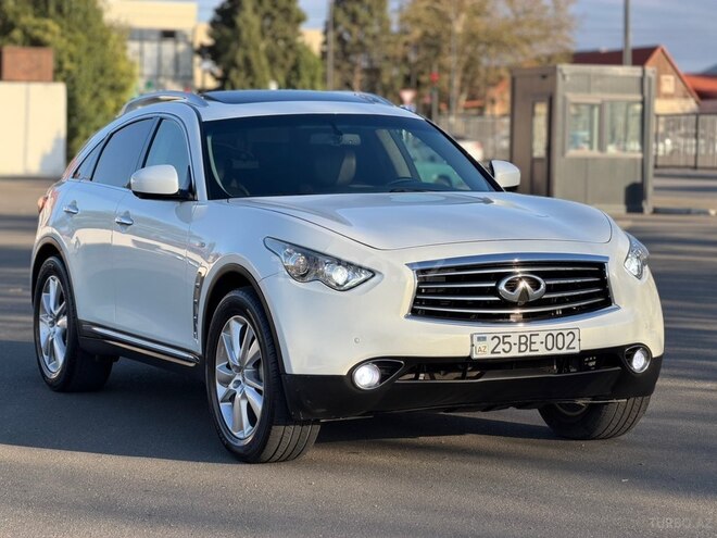 Infiniti FX37 2013, 210,000 km - 3.7 l - Gəncə