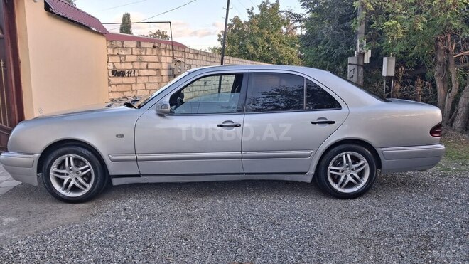 Mercedes E 240 1998, 267,893 km - 2.4 л - Ağstafa
