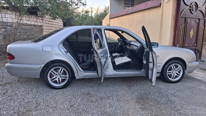 Mercedes E 240 1998, 267,893 km - 2.4 л - Ağstafa