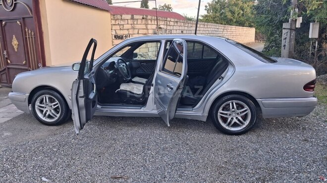 Mercedes E 240 1998, 267,893 km - 2.4 л - Ağstafa