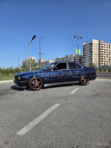 BMW 525 1995, 420,000 km - 2.5 л - Sumqayıt