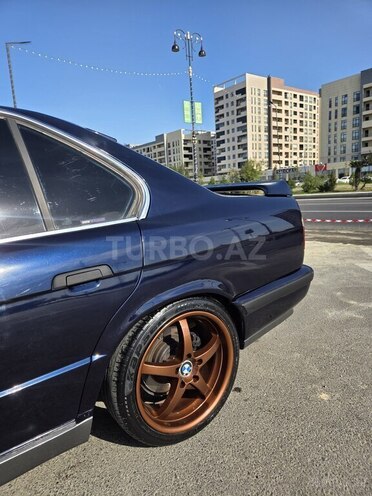BMW 525 1995, 420,000 km - 2.5 л - Sumqayıt