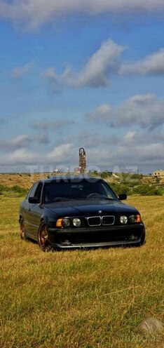 BMW 525 1995, 420,000 km - 2.5 л - Sumqayıt
