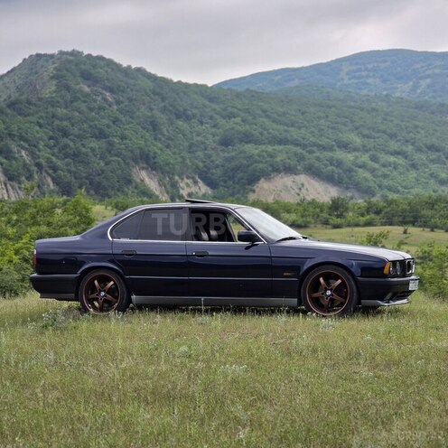 BMW 525 1995, 420,000 km - 2.5 л - Sumqayıt