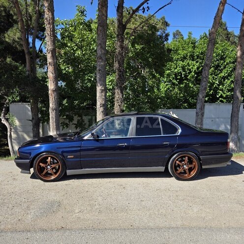 BMW 525 1995, 420,000 km - 2.5 л - Sumqayıt