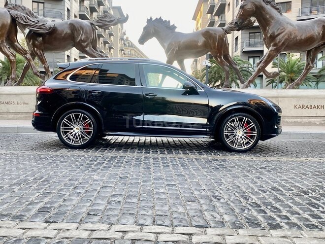 Porsche Cayenne GTS 2015, 99,000 km - 3.6 л - Bakı