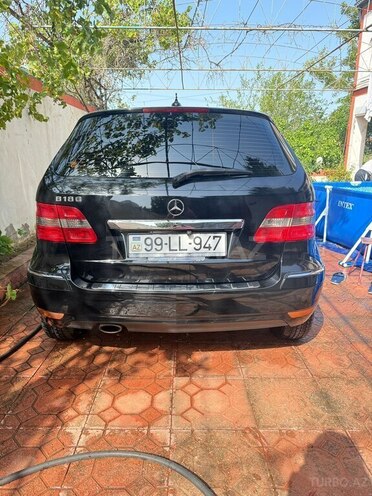 Mercedes B 170 2009, 210,000 km - 1.7 л - Bakı