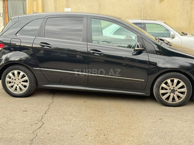 Mercedes B 170 2009, 210,000 km - 1.7 л - Bakı