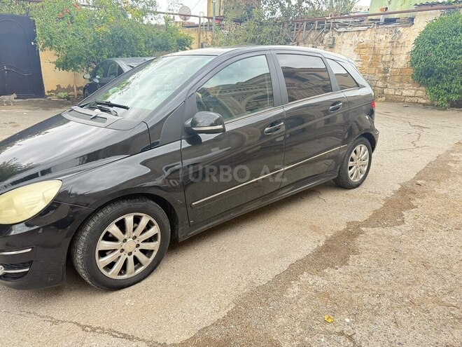 Mercedes B 170 2009, 210,000 km - 1.7 л - Bakı