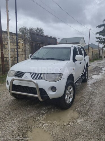 Mitsubishi L200 2006, 557,200 km - 2.5 л - Bakı