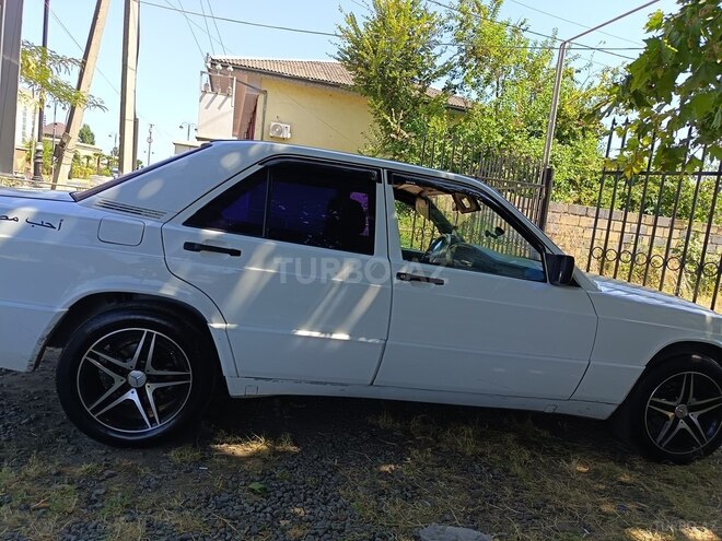 Mercedes 190 1991, 200,000 km - 1.8 л - Cəlilabad
