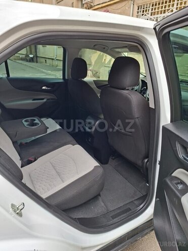 Chevrolet Equinox 2018, 228,527 km - 1.5 l - Qazax