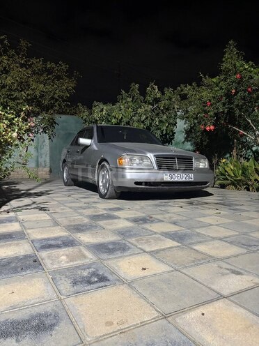 Mercedes C 250 1995, 420,000 km - 2.5 л - Bakı