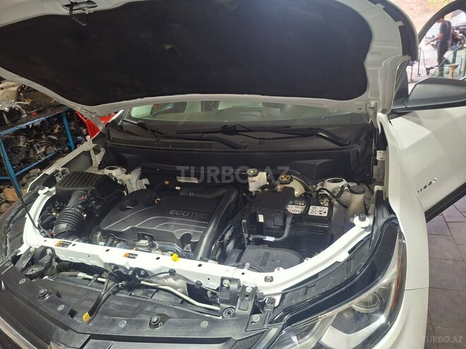 Chevrolet Equinox 2018, 228,527 km - 1.5 l - Qazax