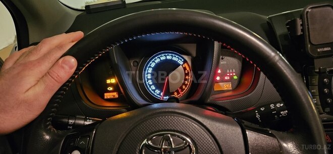 Toyota Urban Cruiser 2010, 267,000 km - 1.4 л - Bakı