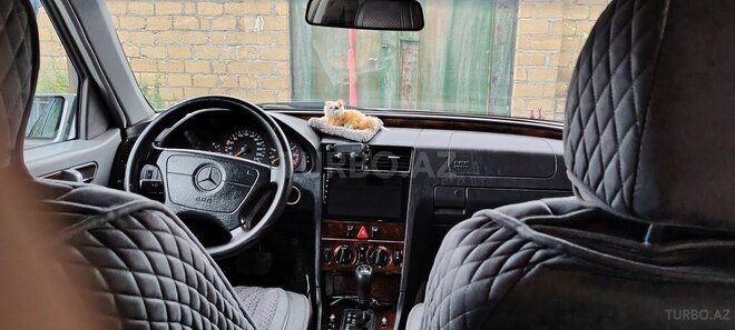 Mercedes C 180 1997, 255,200 km - 1.8 л - Göygöl