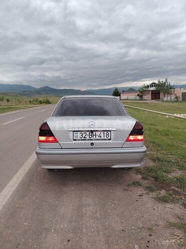 Mercedes C 180 1997, 255,200 km - 1.8 л - Göygöl