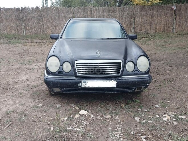 Mercedes E 240 1998, 385,000 km - 2.4 l - Beyləqan