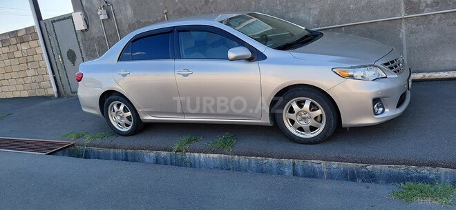 Toyota Corolla 2013, 191,052 km - 1.8 л - Qax