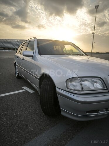 Mercedes C 200 2000, 552,096 km - 2.2 l - Bakı
