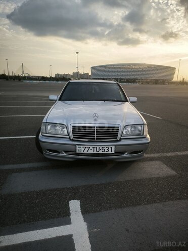 Mercedes C 200 2000, 552,096 km - 2.2 l - Bakı