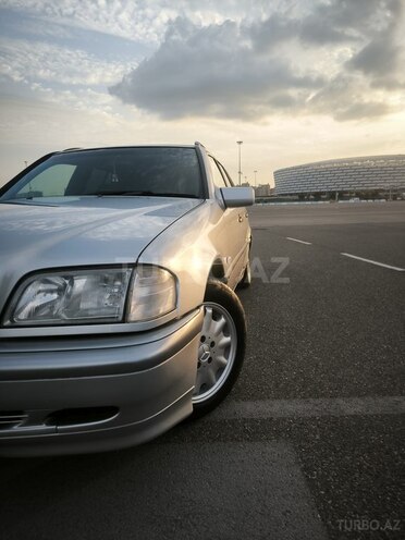 Mercedes C 200 2000, 552,096 km - 2.2 l - Bakı