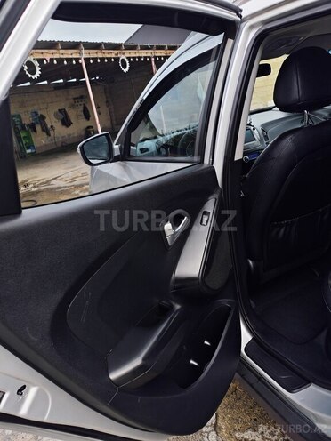 Hyundai Tucson 2014, 218,021 km - 1.9 л - Ağcabədi