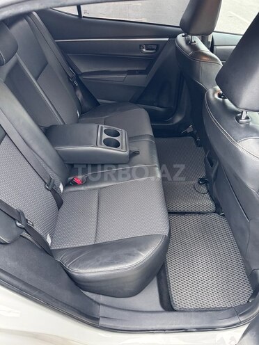 Toyota Corolla 2017, 139,600 km - 1.8 л - Sumqayıt