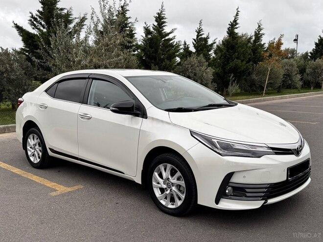 Toyota Corolla 2017, 139,600 km - 1.8 л - Sumqayıt