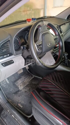 Hyundai Elantra 2017, 183,438 km - 2.0 l - Bakı