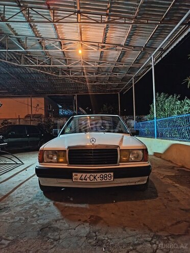 Mercedes 190 1991, 200,000 km - 1.8 л - Cəlilabad