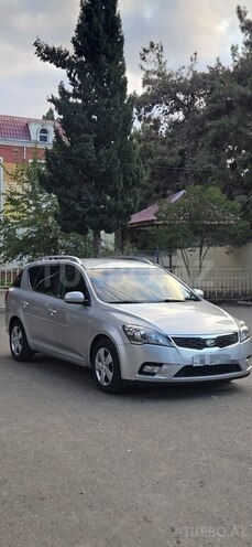 Kia  2010, 283,000 km - 1.4 l - Tovuz