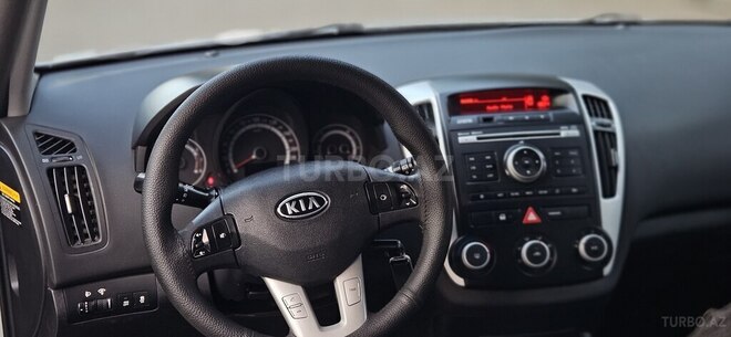 Kia  2010, 283,000 km - 1.4 l - Tovuz