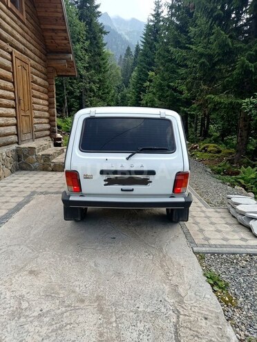 LADA (VAZ) Niva 2024, 4,500 km - 1.7 l - Yardımlı
