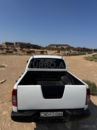 Nissan Navara 2011, 310,000 km - 2.5 l - Bakı