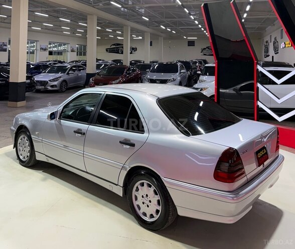 Mercedes C 200 1999, 310,000 km - 2.0 l - Sumqayıt