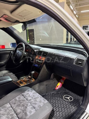Mercedes C 200 1999, 310,000 km - 2.0 l - Sumqayıt