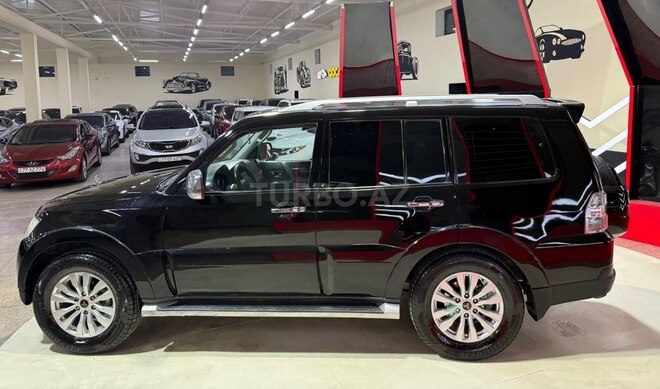 Mitsubishi Pajero 2009, 226,444 km - 3.0 l - Sumqayıt