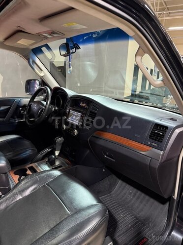Mitsubishi Pajero 2009, 226,444 km - 3.0 l - Sumqayıt