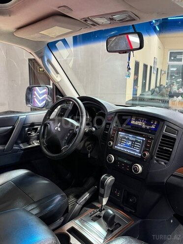 Mitsubishi Pajero 2009, 226,444 km - 3.0 l - Sumqayıt