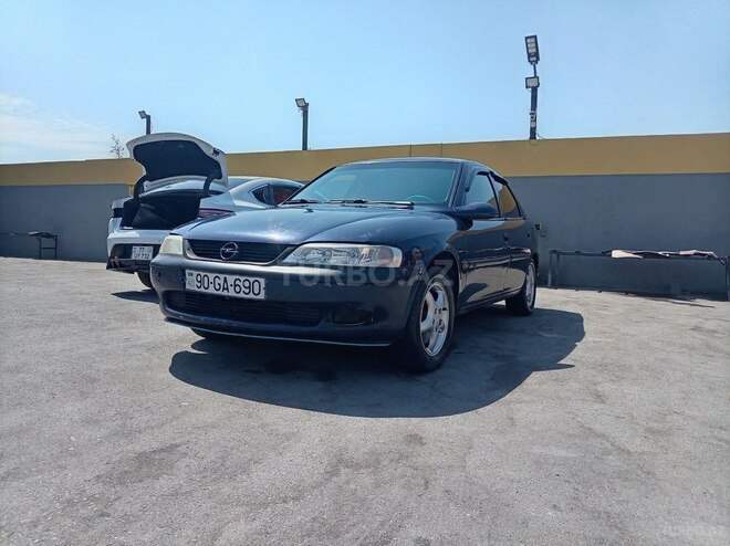 Opel Vectra 1998, 250,000 km - 2.0 л - Sumqayıt