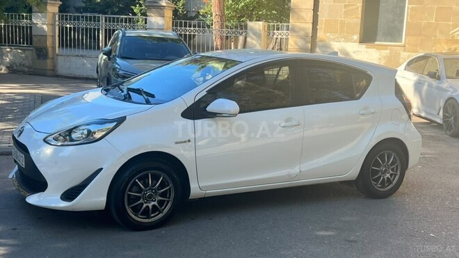 Toyota Aqua 2020, 110,000 km - 1.5 л - Bakı