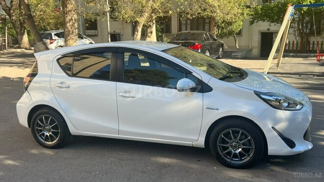 Toyota Aqua 2020, 110,000 km - 1.5 л - Bakı