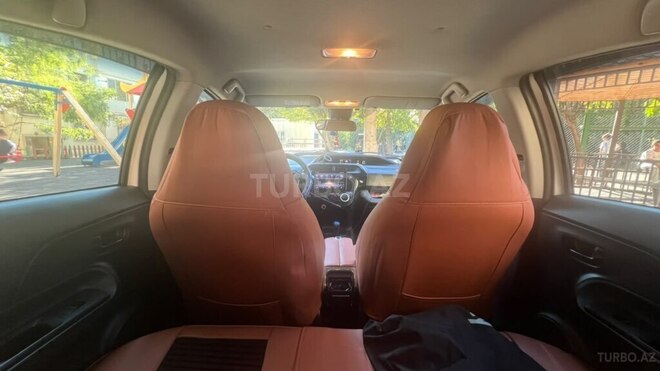 Toyota Aqua 2020, 110,000 km - 1.5 л - Bakı