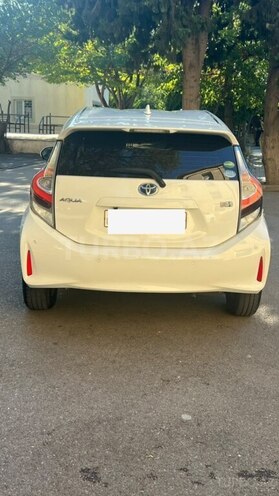 Toyota Aqua 2020, 110,000 km - 1.5 л - Bakı