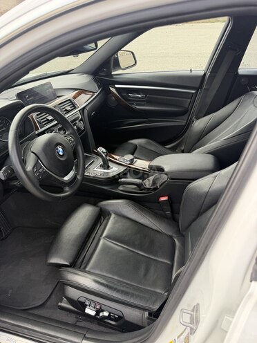 BMW 330 2017, 133,000 km - 2.0 л - Bakı