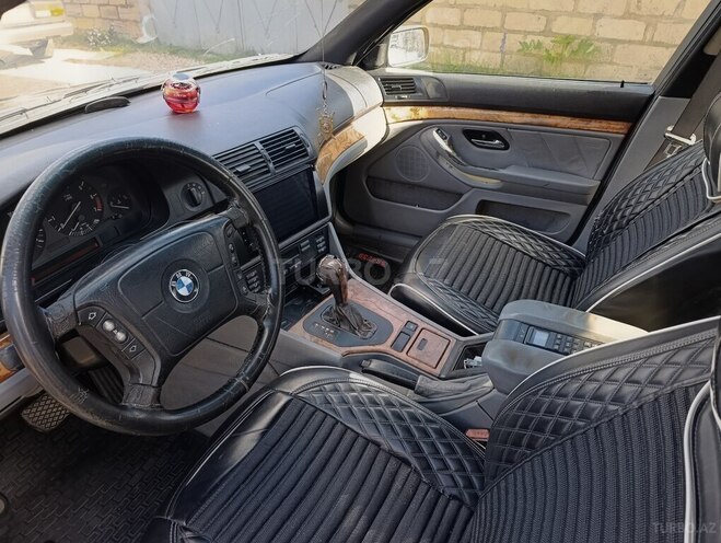 BMW 528 1997, 370,000 km - 2.8 л - Qusar